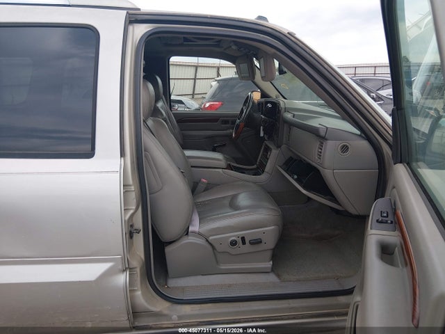 Cadillac Escalade Standard