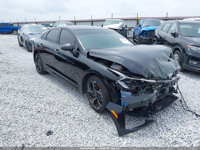Salvage Kia K5 Image