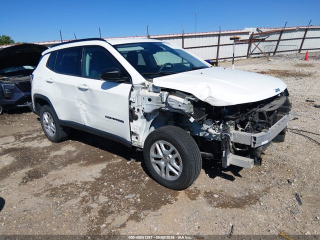 Salvage Jeep Compass Image