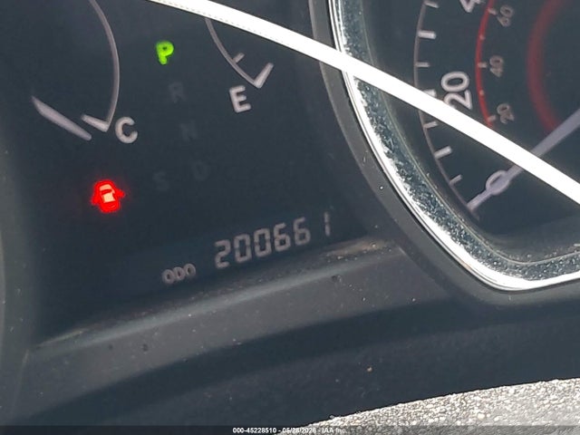 Toyota Highlander Base V6