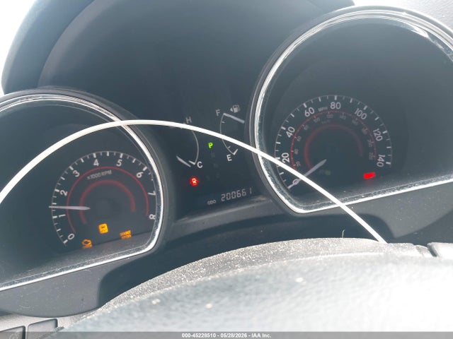 Toyota Highlander Base V6