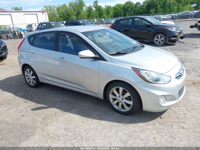 Salvage Hyundai ACCENT Image