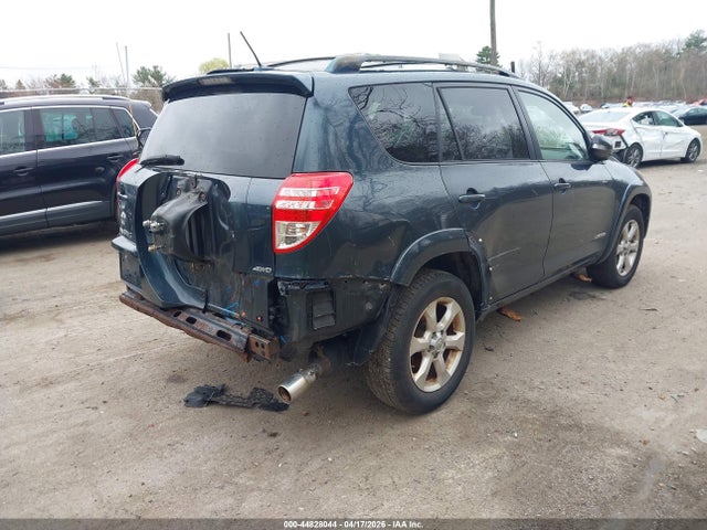 Toyota RAV4 Limited V6