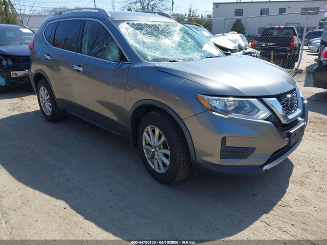 Salvage Nissan Rogue Image
