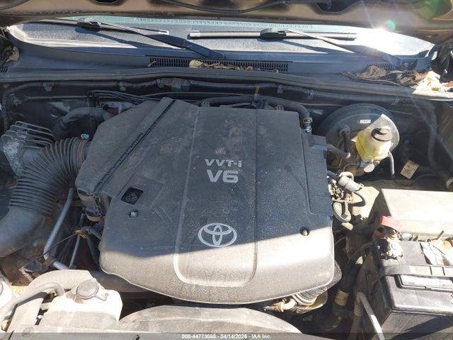 Toyota Tacoma Base V6