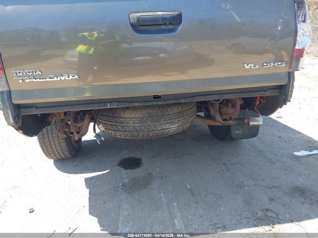 Toyota Tacoma Base V6