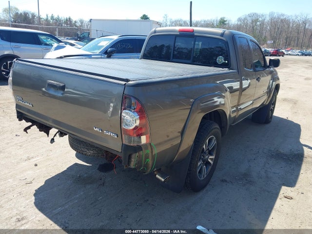 Toyota Tacoma Base V6