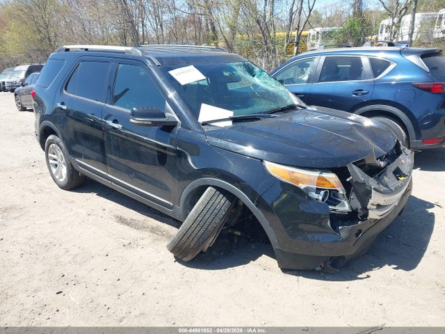 Salvage Ford Explorer Image