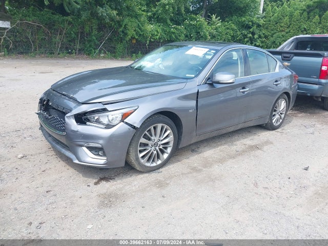 INFINITI Q50 Luxe Awd