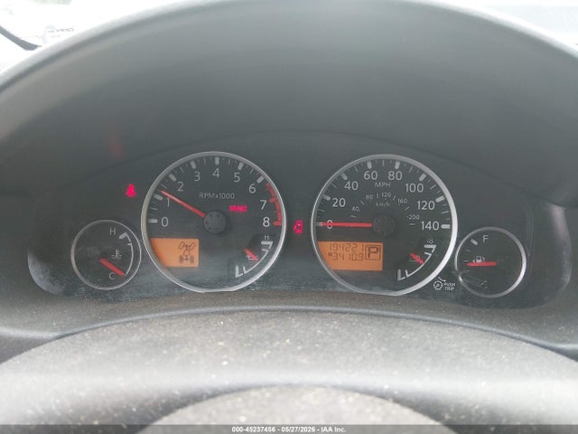 Nissan Pathfinder Le