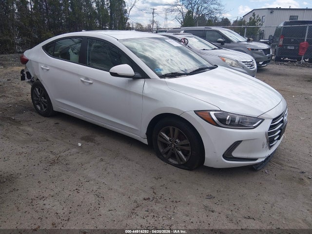 Salvage Hyundai ELANTRA Image