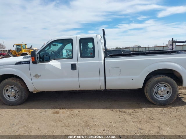 Ford F-250 Xl