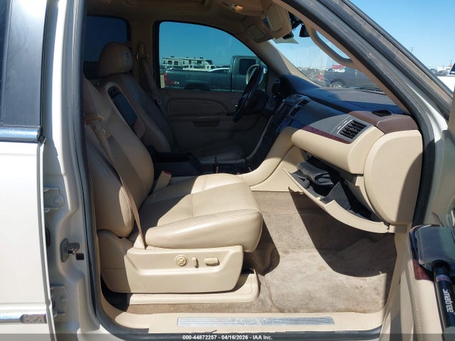 Cadillac Escalade Premium