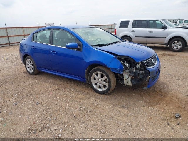 Salvage Nissan Sentra Image