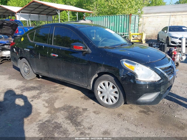 Salvage Nissan Versa Image