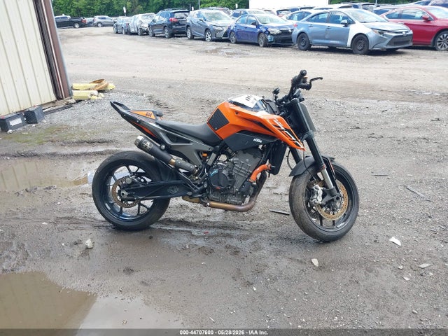KTM 790 Duke