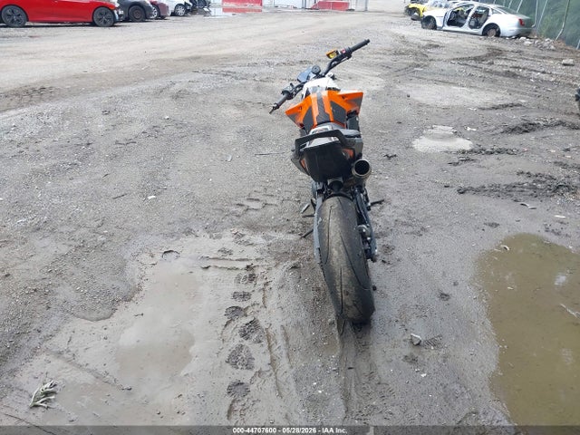 KTM 790 Duke