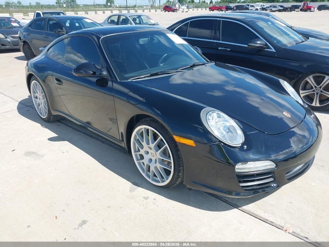 Salvage Porsche 911 Image