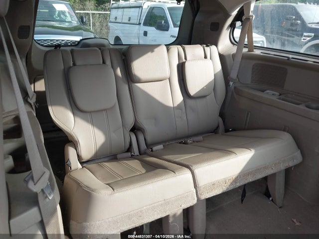 Chrysler Town & Country Touring