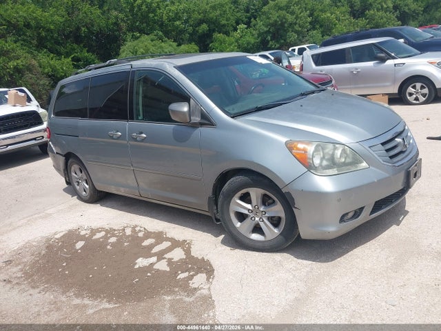 Salvage Honda Odyssey Image