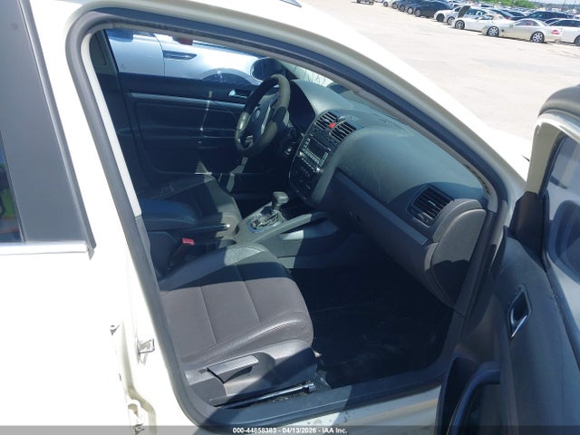 Volkswagen Jetta 2.5l Se