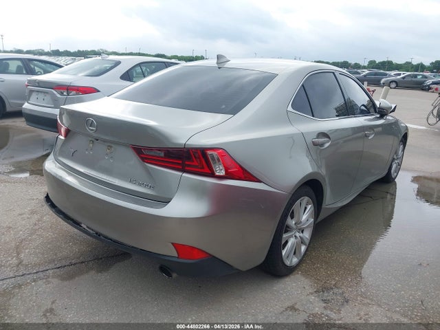 Lexus Is