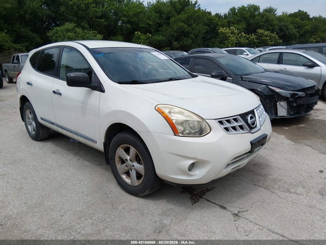 Salvage Nissan Rogue Image