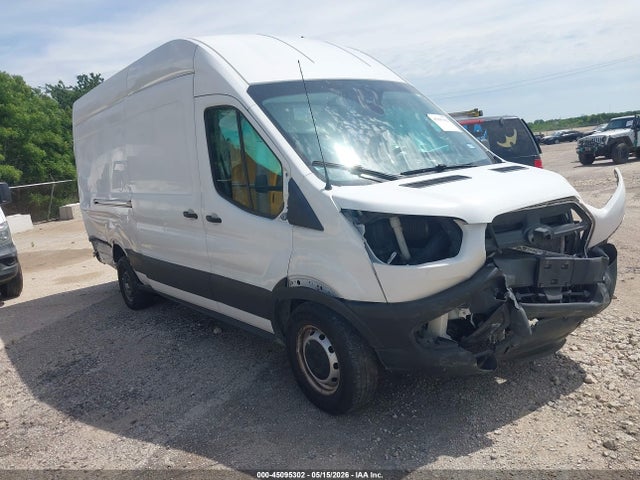 Salvage Ford Transit Image