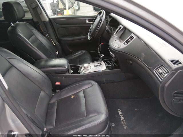 Hyundai Genesis 3.8