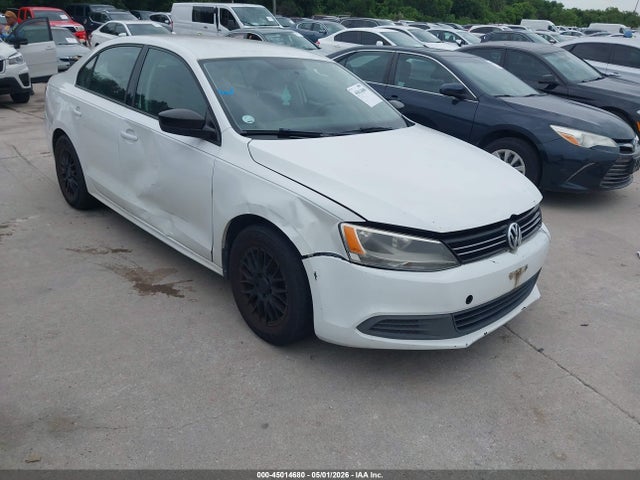 Salvage Volkswagen Jetta Image