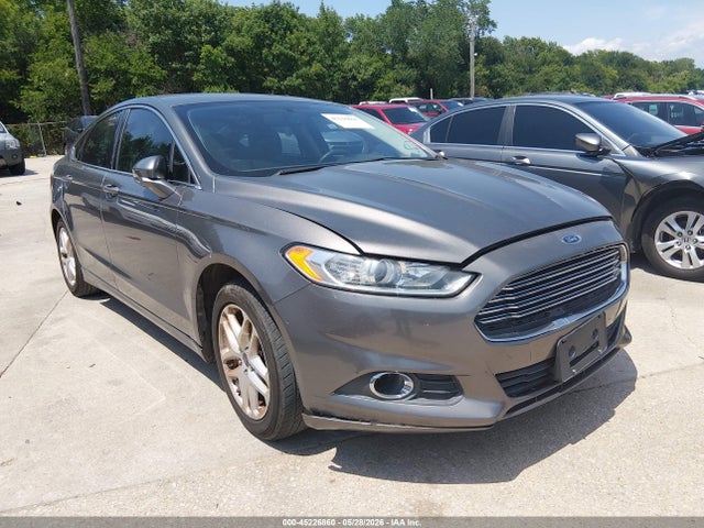 Salvage Ford Fusion Image