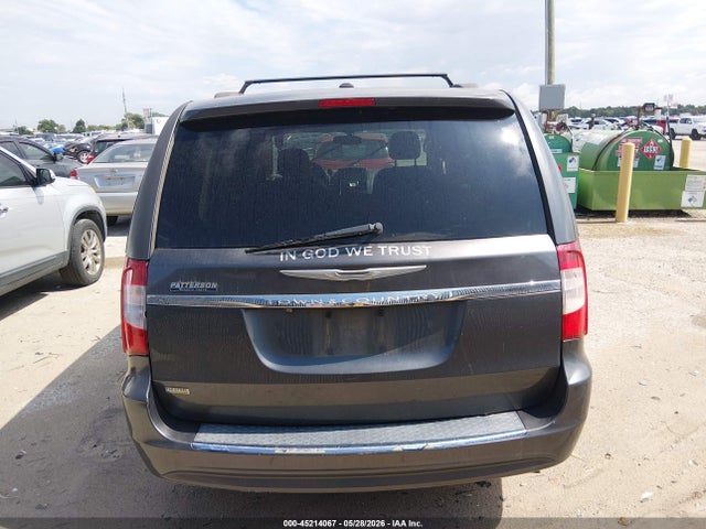 Chrysler Town & Country Touring