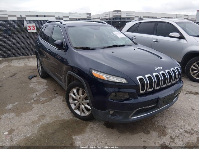 Salvage Jeep Cherokee Image