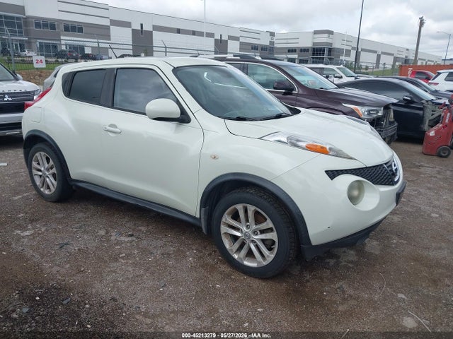 Salvage Nissan JUKE Image