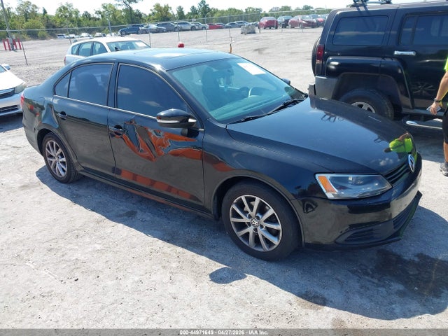 Salvage Volkswagen Jetta Image