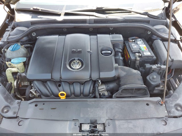 Volkswagen Jetta 2.5l Se