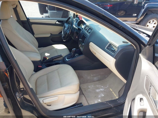 Volkswagen Jetta 2.5l Se