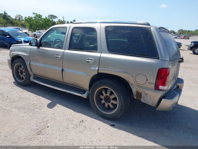 Cadillac Escalade Standard
