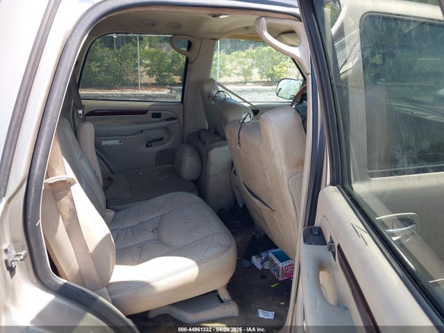 Cadillac Escalade Standard