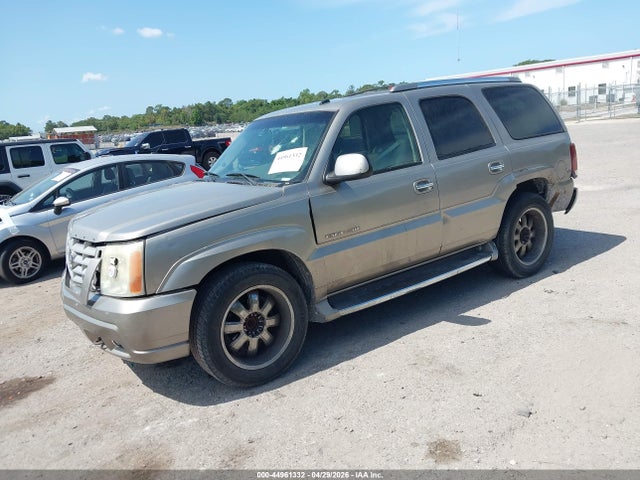 Cadillac Escalade Standard
