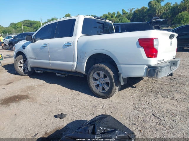 Nissan Titan Sv