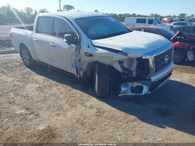 Salvage Nissan Titan Image
