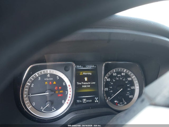 Nissan Titan Sv