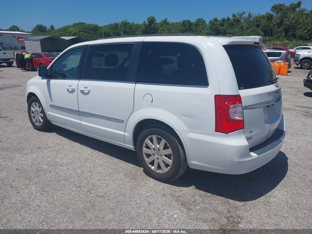 Chrysler Town & Country Touring