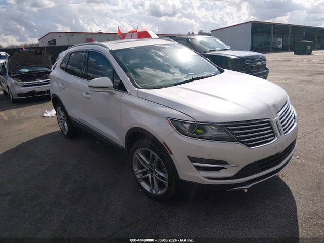 Salvage Lincoln MKC Image