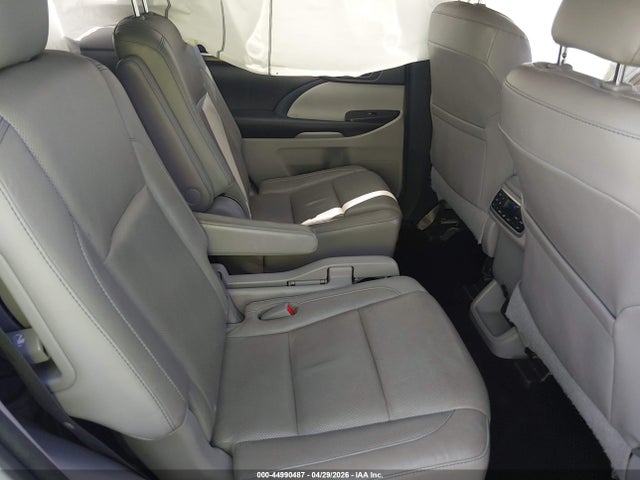 Toyota Highlander Limited Platinum V6