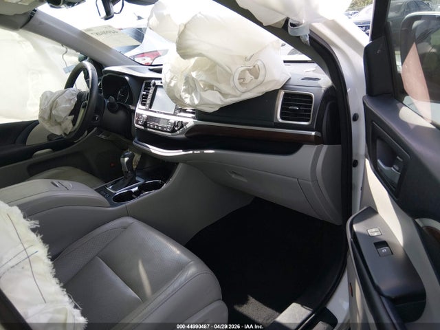 Toyota Highlander Limited Platinum V6