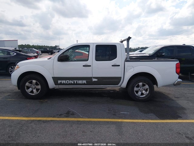 Nissan Frontier Sv