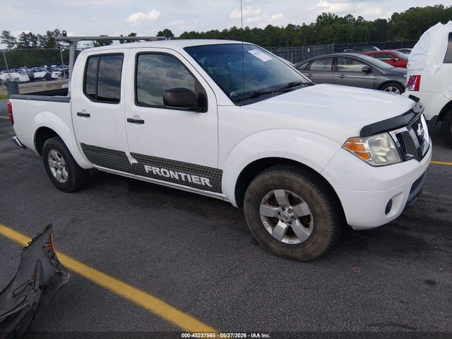 Salvage Nissan Frontier Image