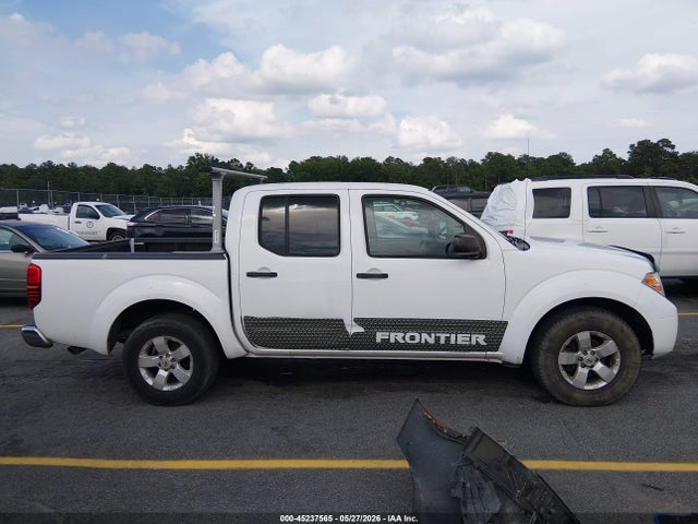 Nissan Frontier Sv